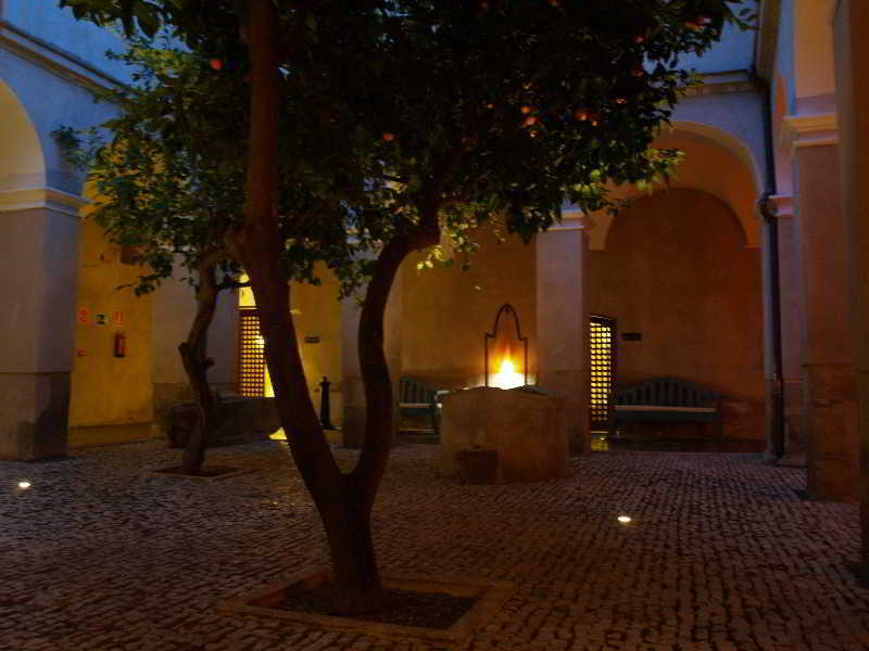 Hospederia Conventual De Alcantara Exterior photo